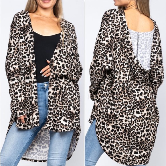 MODA ME COUTURE Sweaters - Cozy Animal Print cardigan with hoodie and pockets
